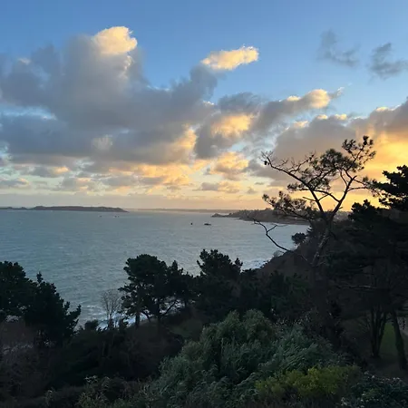 Maison Avec Vue Exceptionnelle Et Grand Jardin Villa *